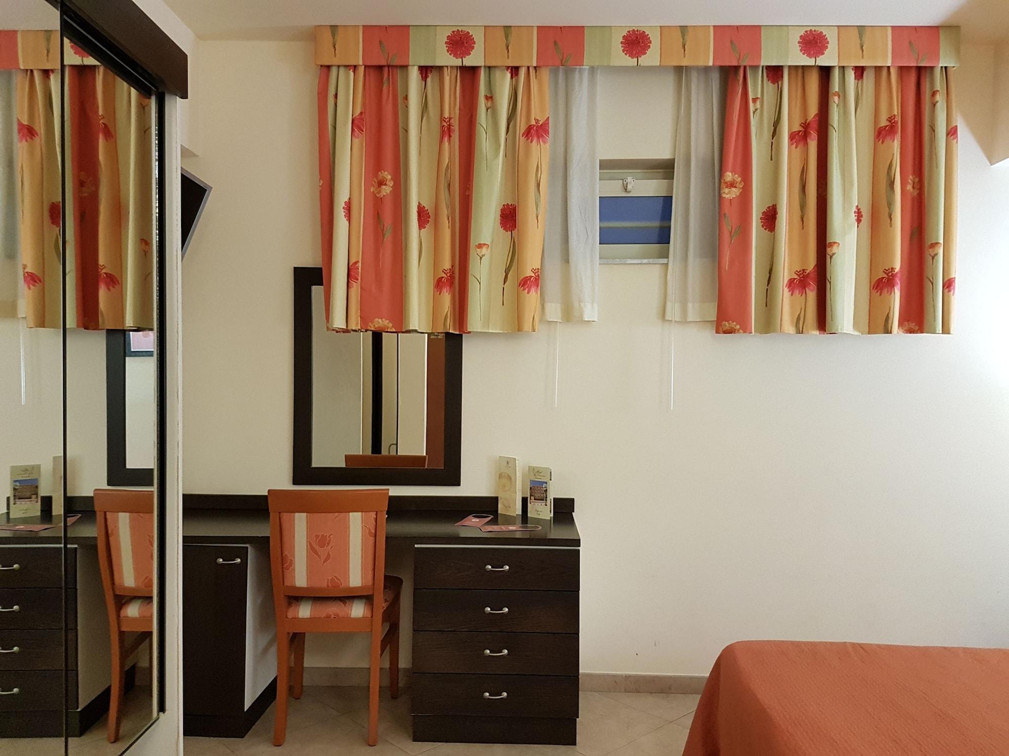 Hotel Orizzonte レトイアンニ エクステリア 写真