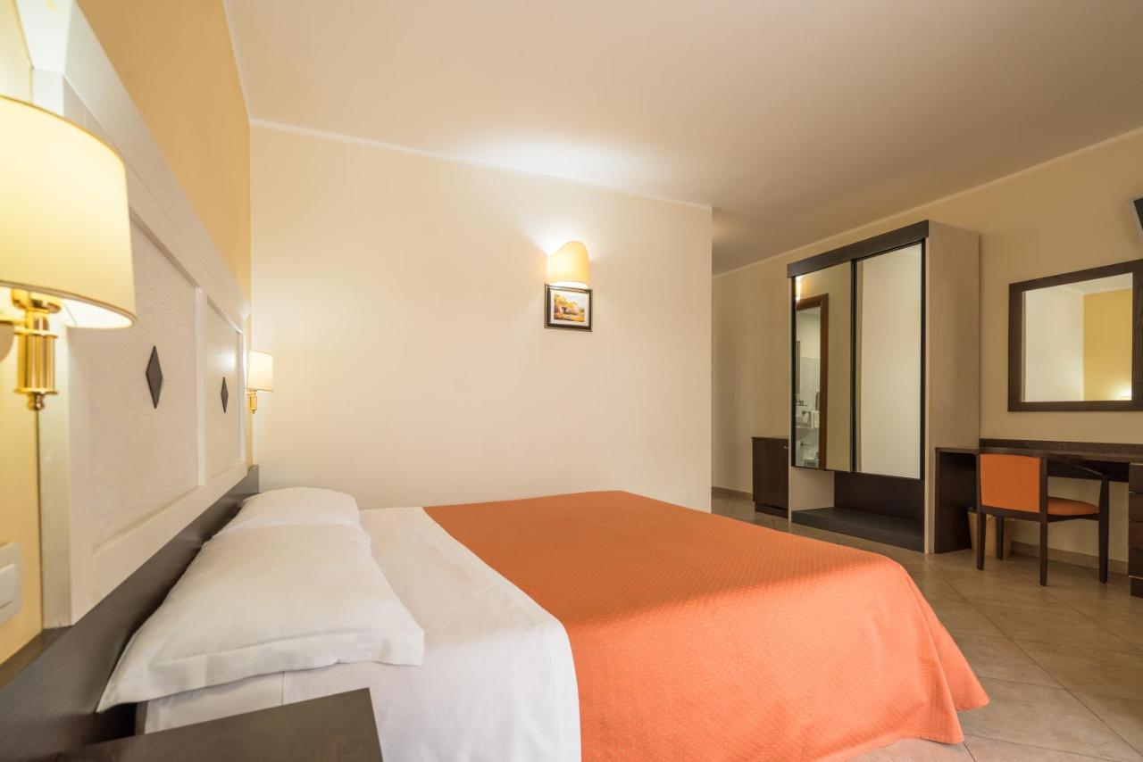 Hotel Orizzonte レトイアンニ エクステリア 写真