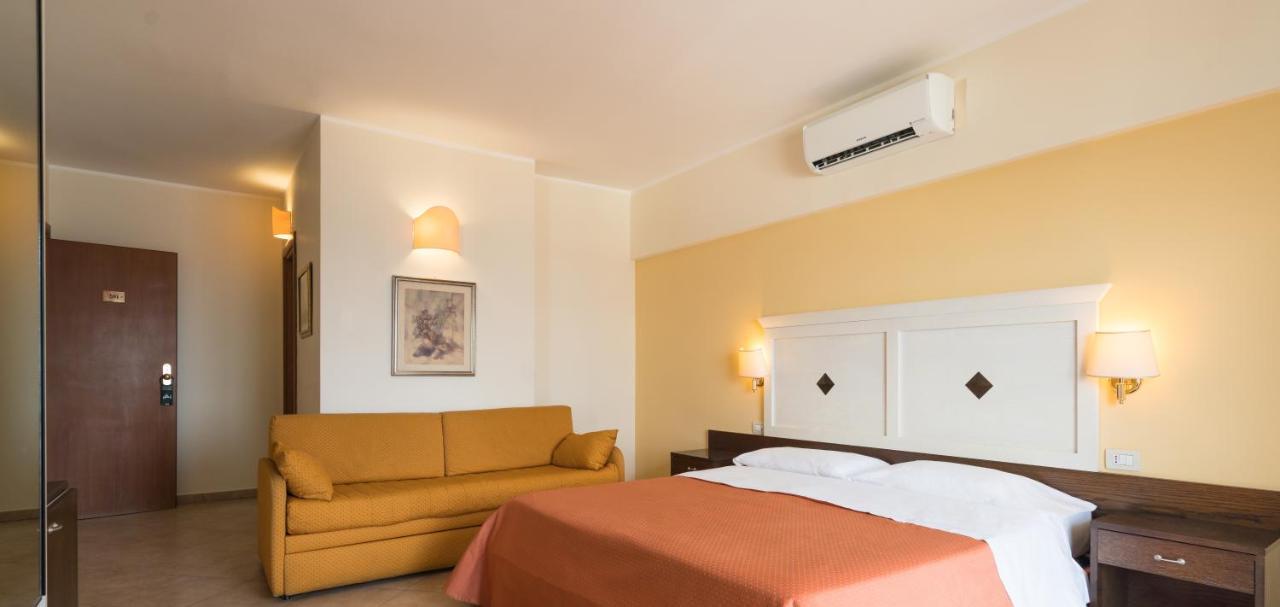 Hotel Orizzonte レトイアンニ エクステリア 写真