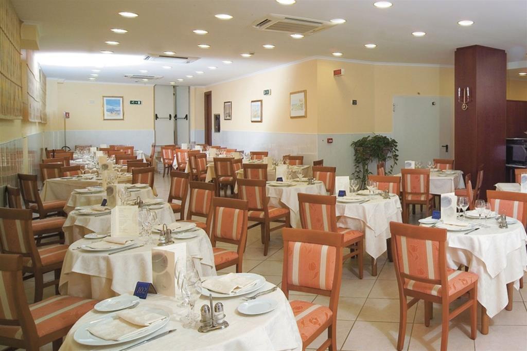 Hotel Orizzonte レトイアンニ エクステリア 写真